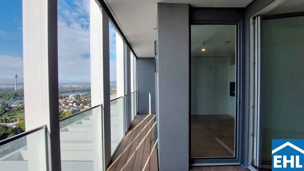 Erstbezug im VIENNA TWENTYTWO bei der U1 *Rooftop-Pool inklusive*