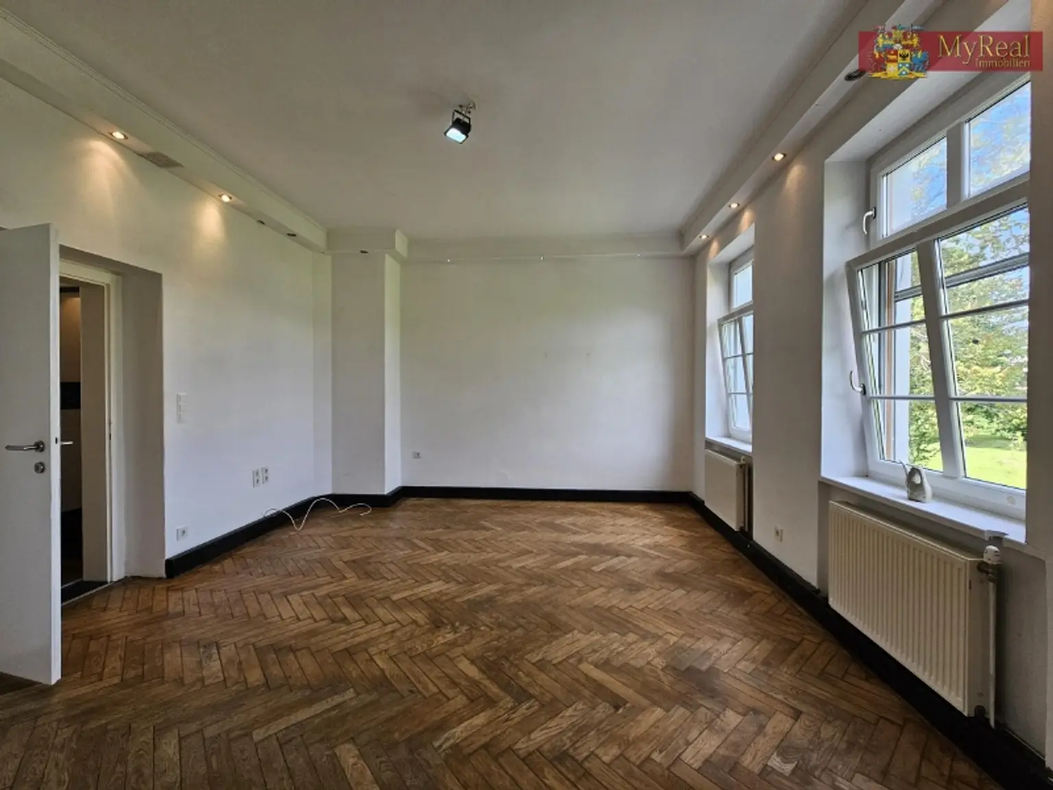 Große ruhige 3 Zimmer-Raucherwohnung
