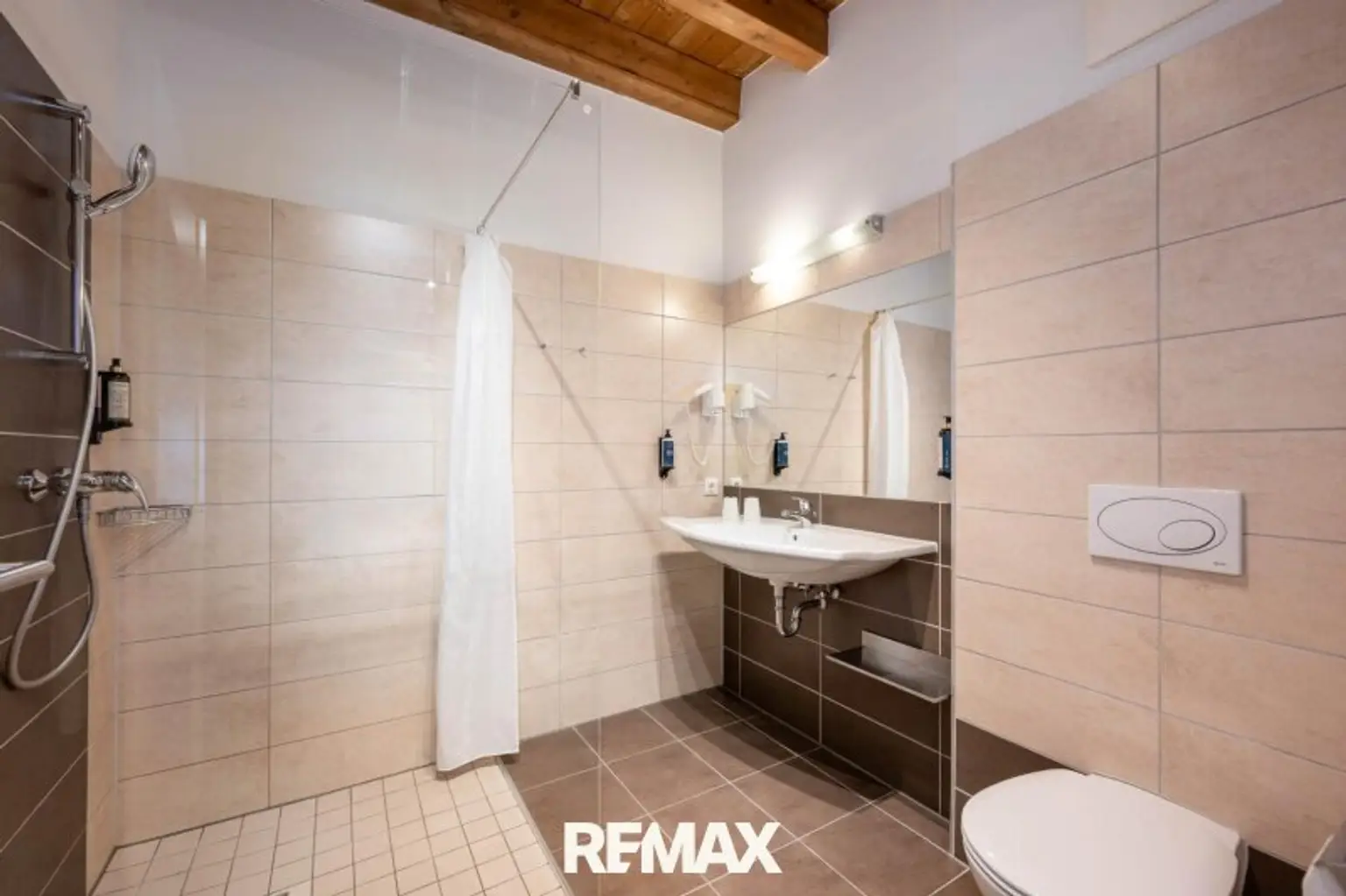 Badezimmer 1