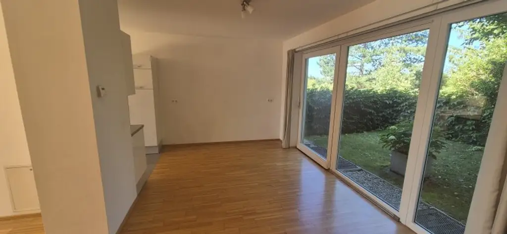 Helles Reihenhaus mit Fernblick und 2 Stellplätzen