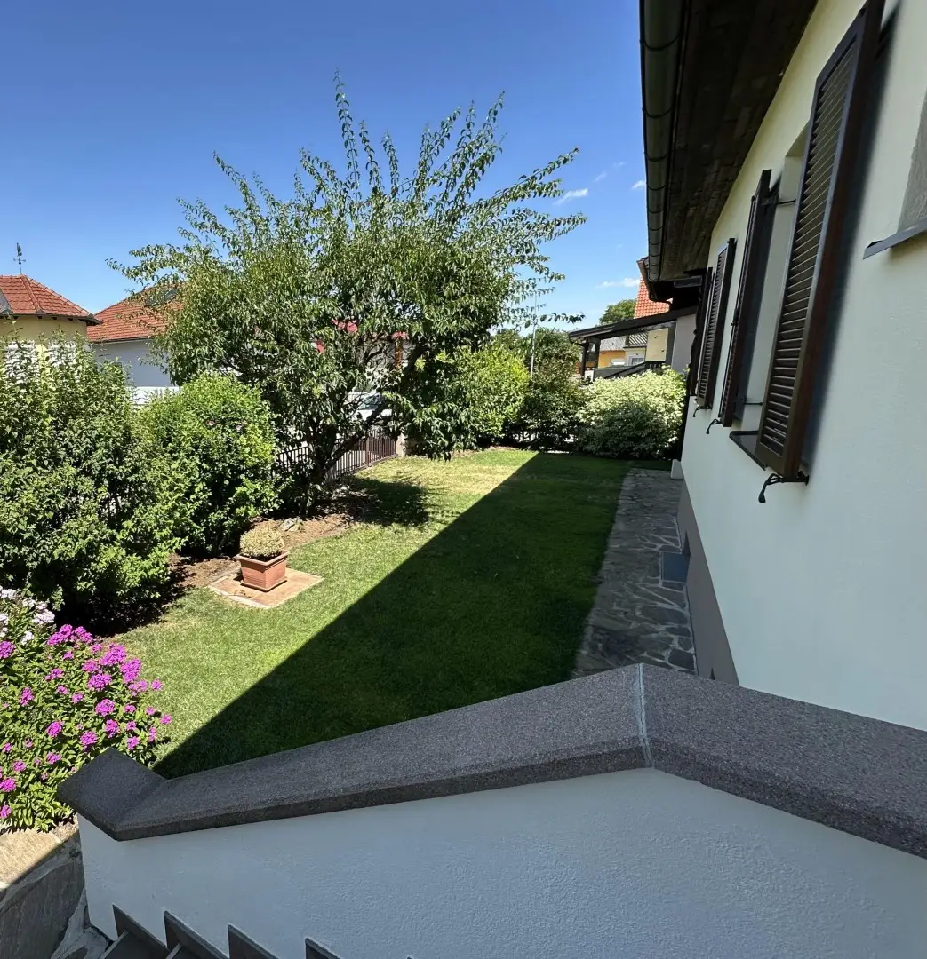 "Gepflegtes Einfamilienhaus mit Garten-Oase"