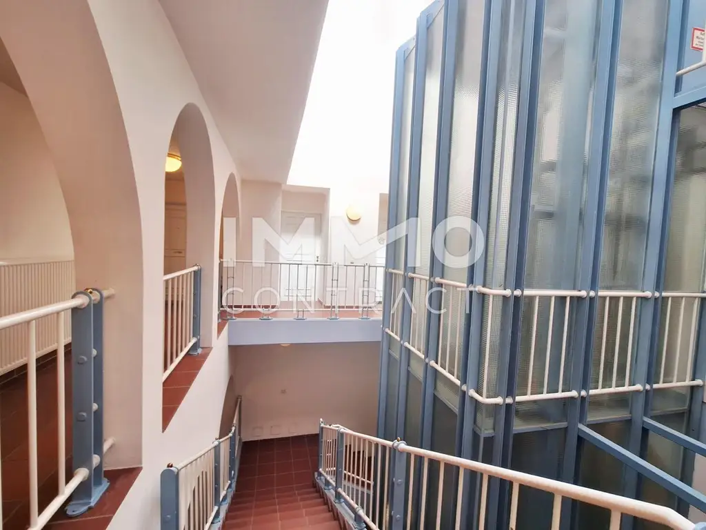 Schlossherr:in gesucht - elegante Schlosswohnung mit Turmzimmer zu verkaufen!
