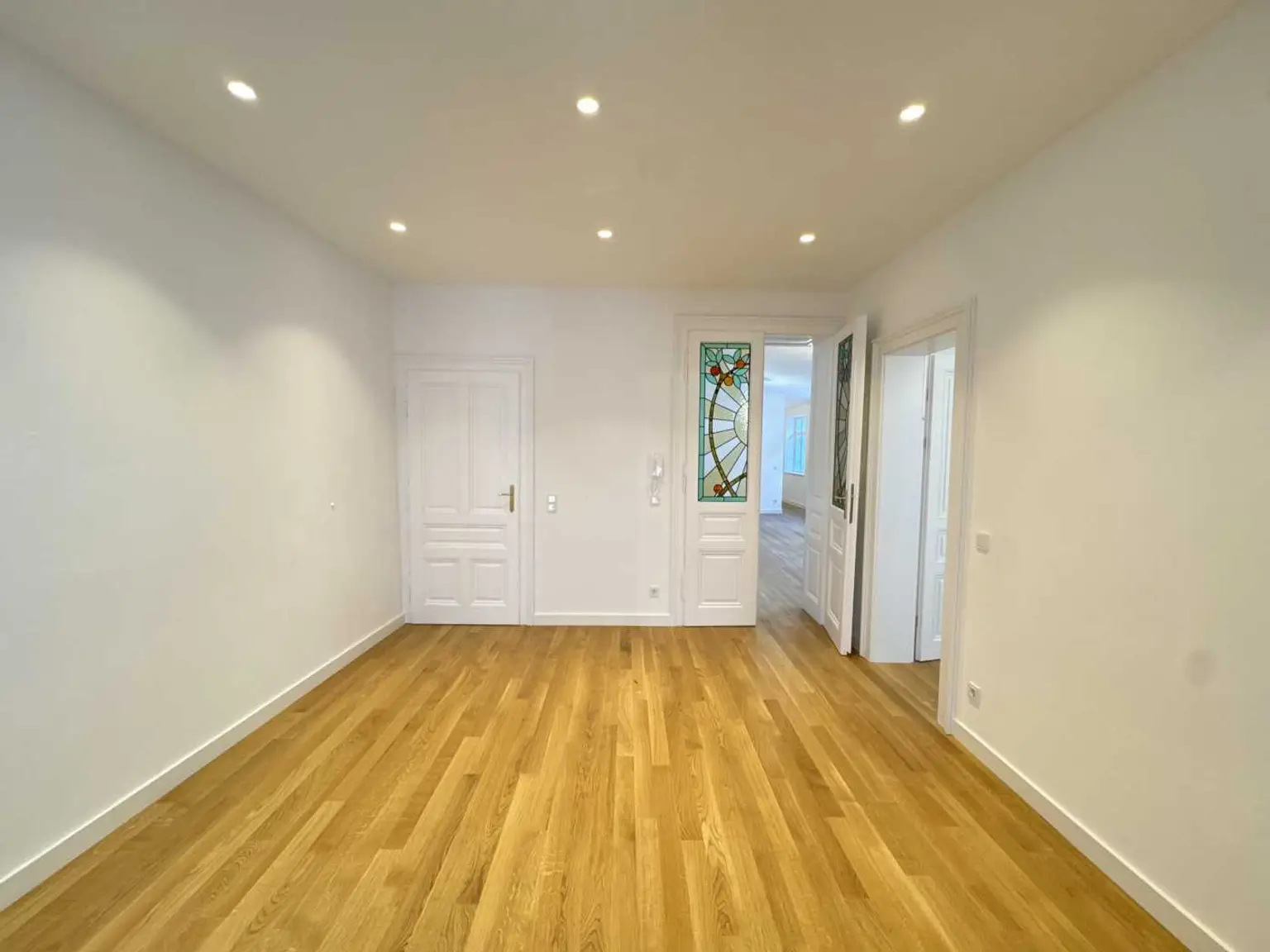 Frisch generalsaniertes Hofgebäude zu mieten!