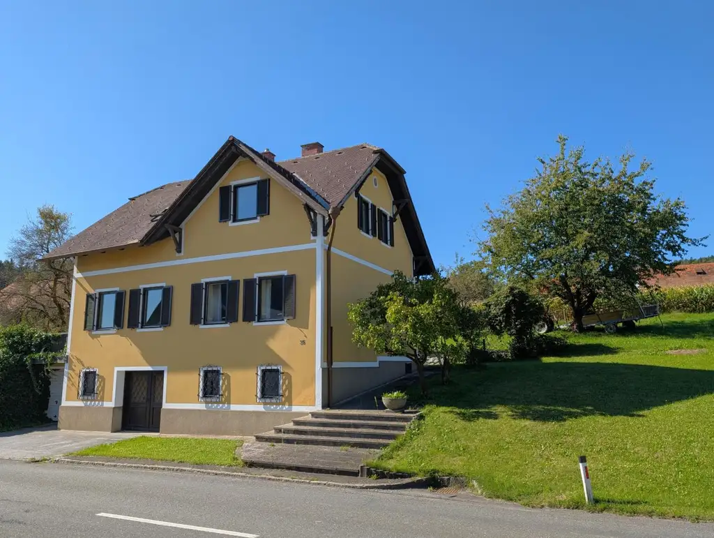 Großes Einfamilienhaus in zentraler Lage - Nur 25 Min. von Graz!