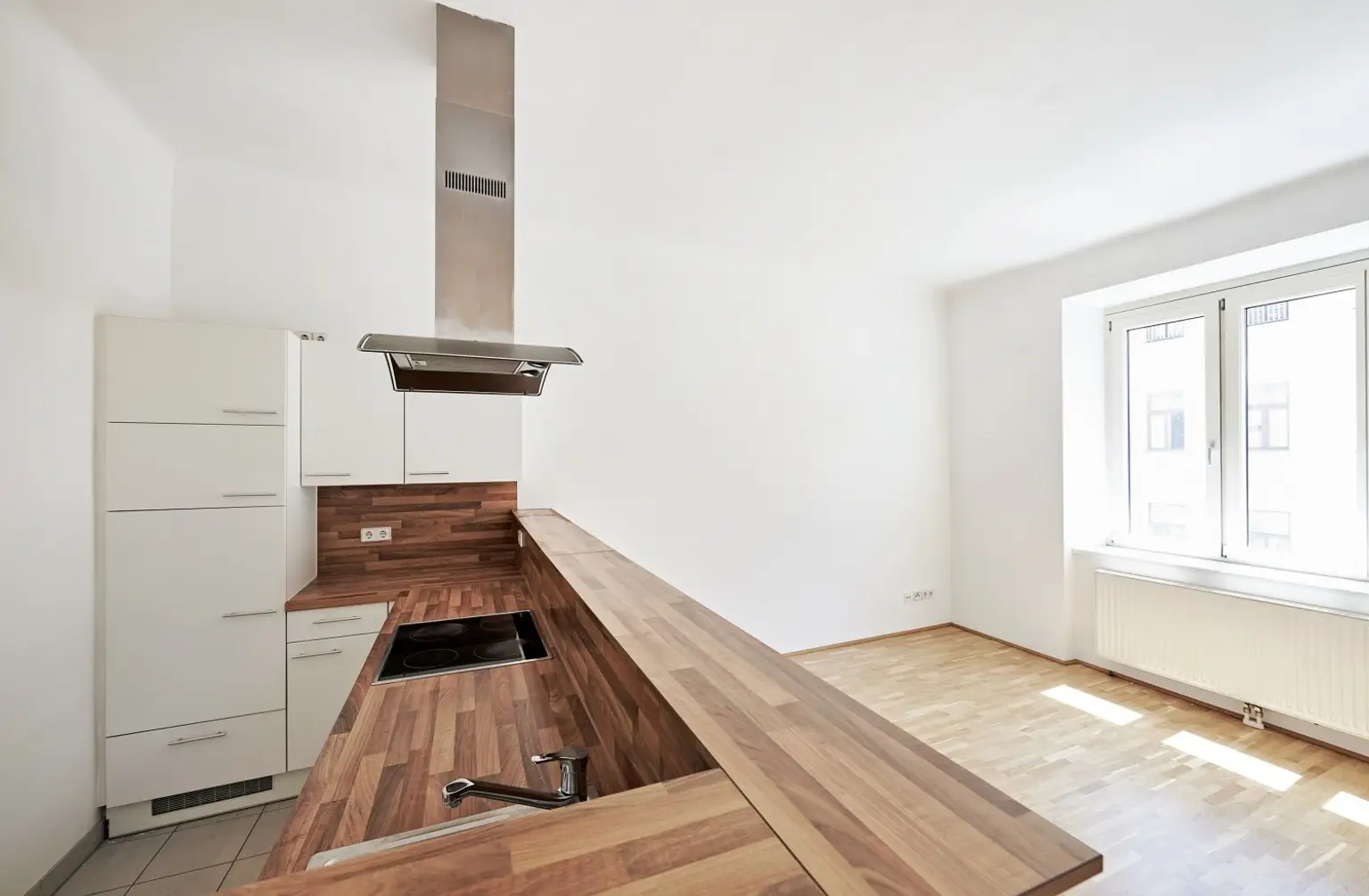 Einziehen & genießen - 2-Zimmer-Wohnung inkl. Loggia in den Innenhof!