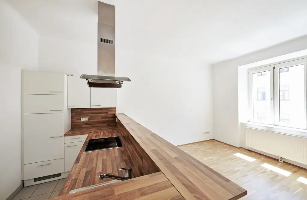 Einziehen & genießen - 2-Zimmer-Wohnung inkl. Loggia in den Innenhof!