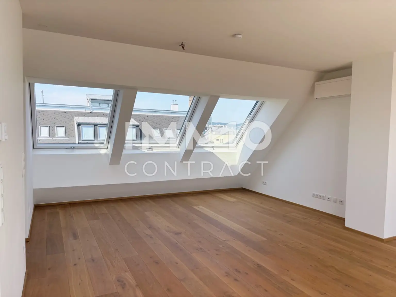 Arndt Fifty - Stilvolle 3 Zimmer Dachgeschosswohnung mit Terrasse und perfekter Verkehrsanbindung!