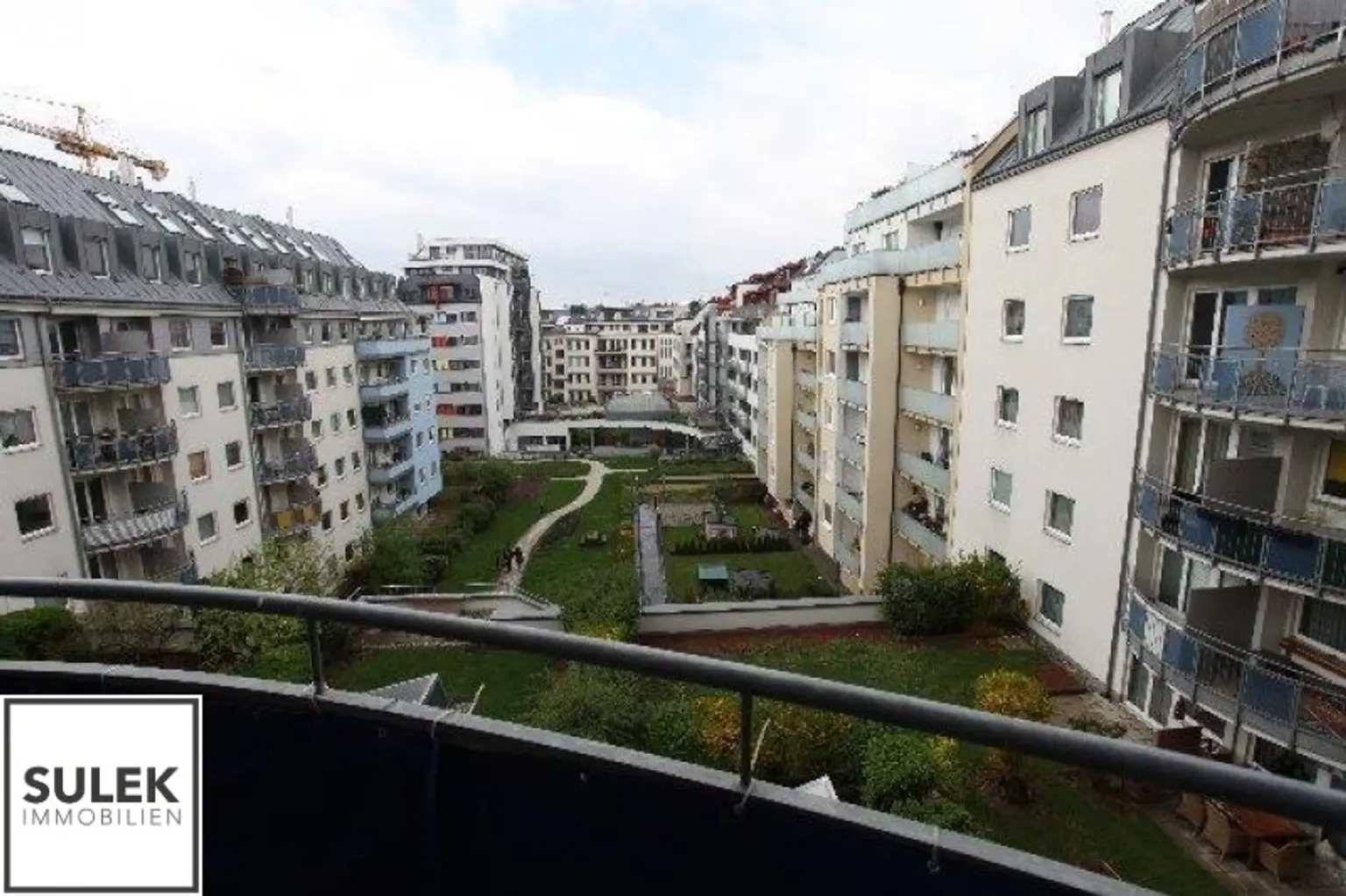 **VORMERKEN** ab Oktober: ruhige 2 Zimmer Wohnung mit praktischem Grundriss & Balkon (hofseitig)  & mit Stellplatz - Nähe Spengergasse // Matzleinsdorfer Platz
