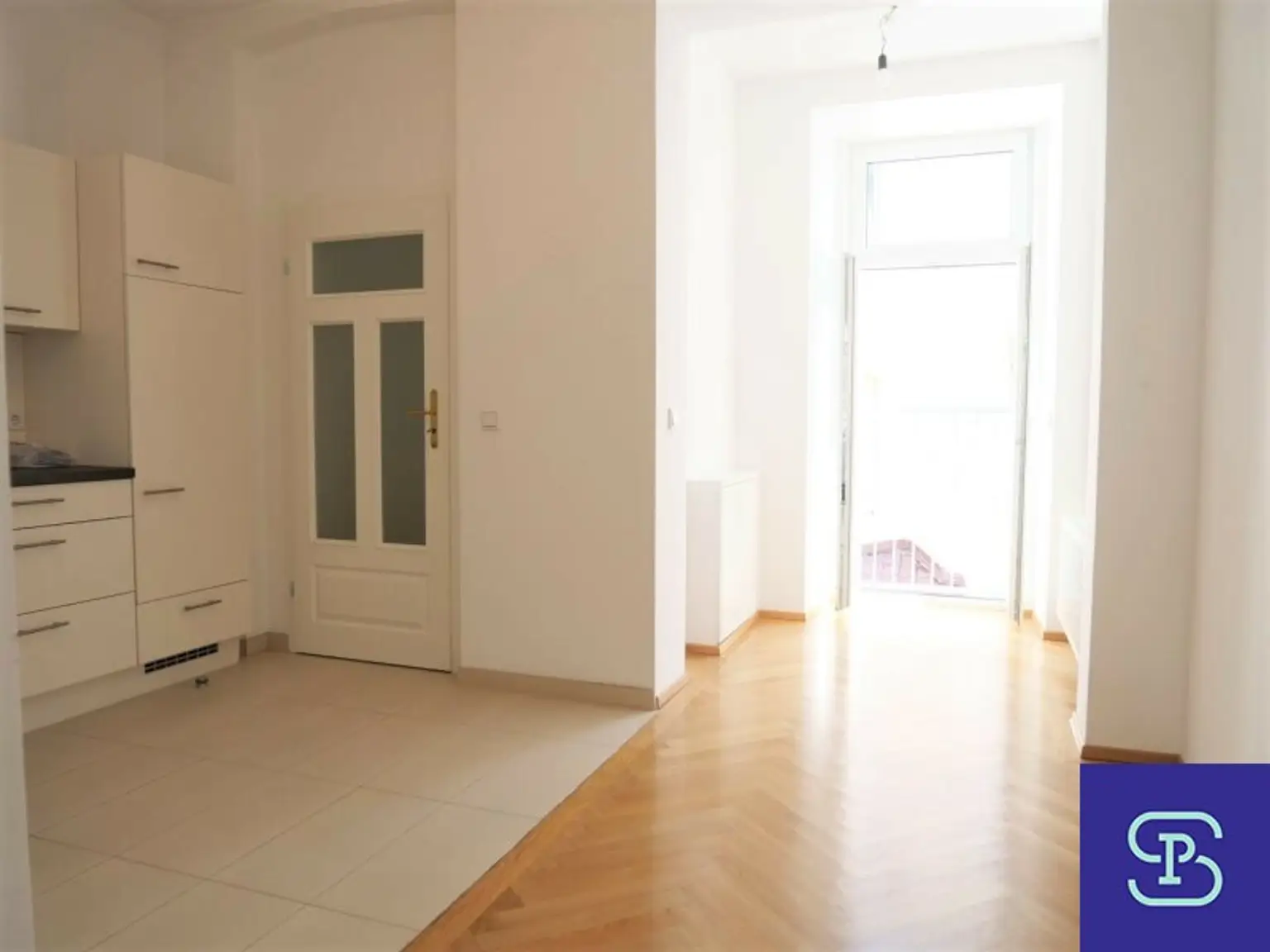 Provisionsfrei: Toprenovierter 85m² Altbau mit Einbauküche Nähe Mariahilfer Straße - 1060 Wien