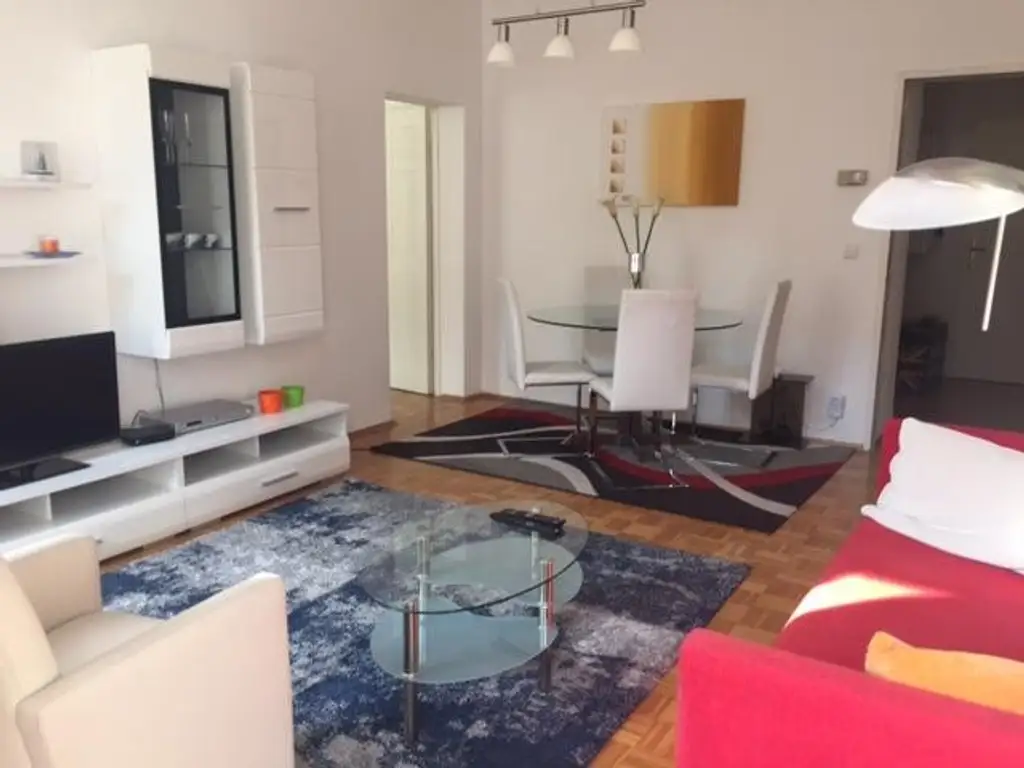 Rarität im Servitenviertel – Helle 2-Zimmer-Altbauwohnung in Traumlage