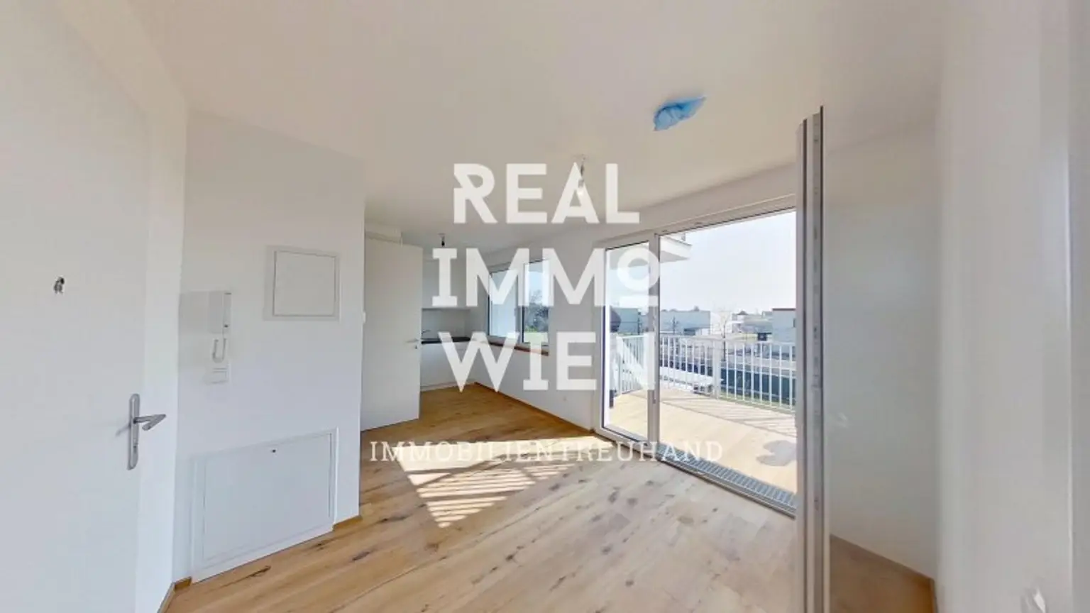 Wunderschöne sonnendurchflutete Wohnung mit Balkon im 23. Bezirk!!! Nähe U6 PERFEKTASTRAẞE!! 360°- 3D Grad Besichtigung!!