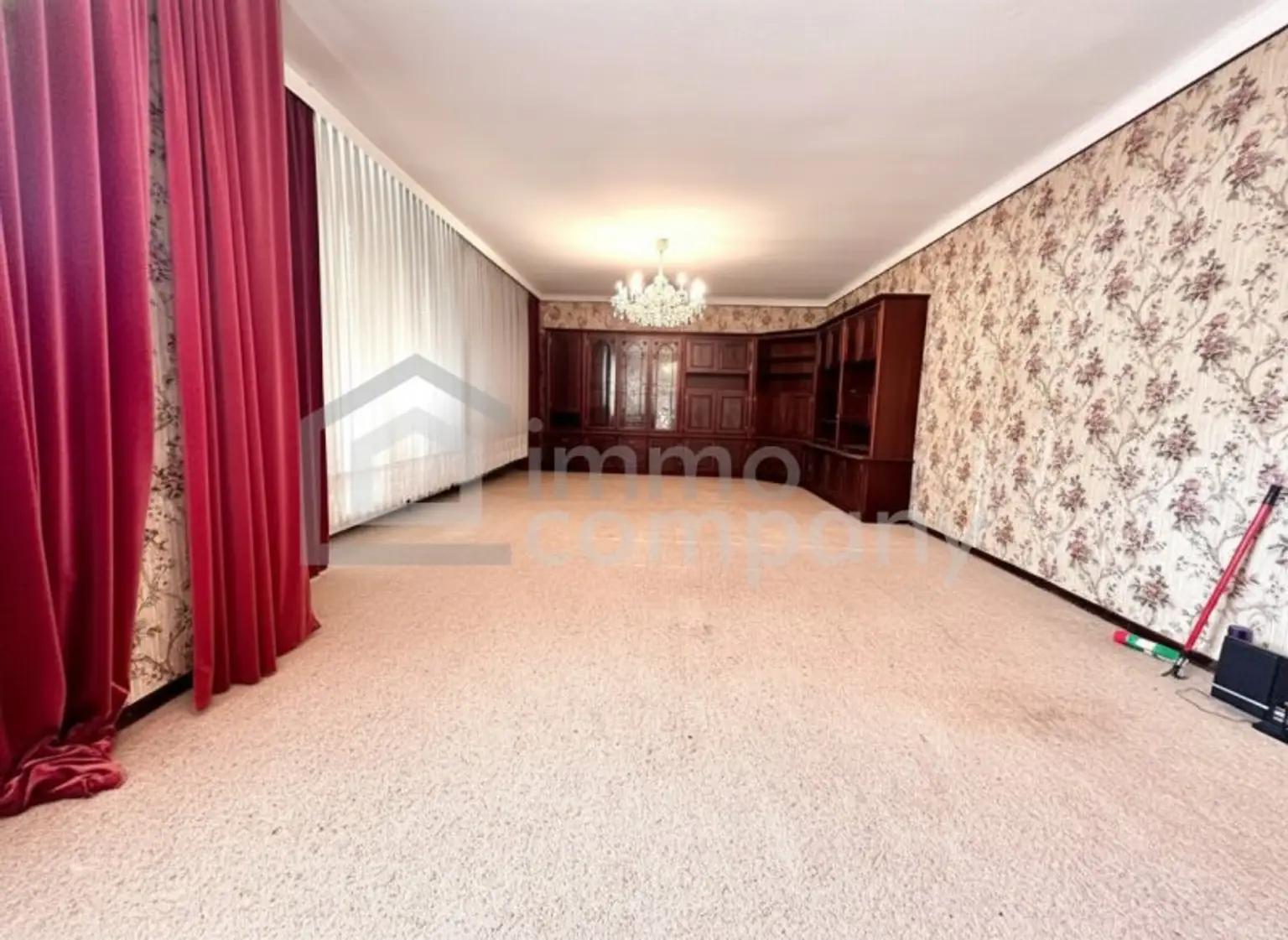 Traumhaftes Mehrfamilienhaus in Lassee (Wien Umgebung): 9 Zimmer, Garten, Balkon und mehr!