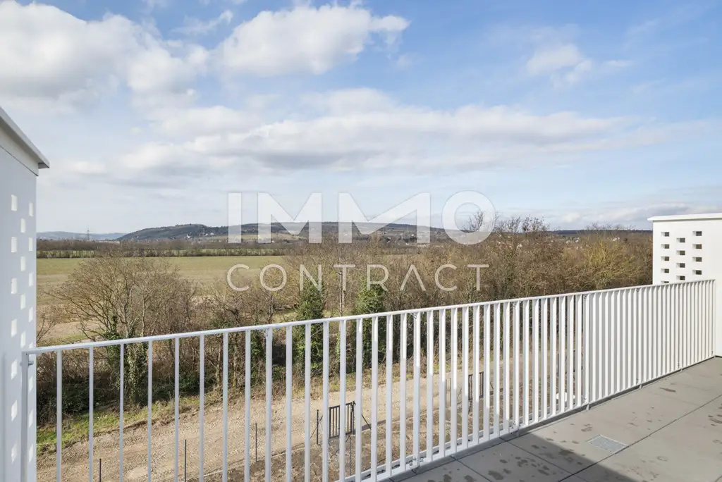 EDI N° 7 - Wunderschöne, helle 3 - Zimmer - Gartenwohnung mit riesigem Garten