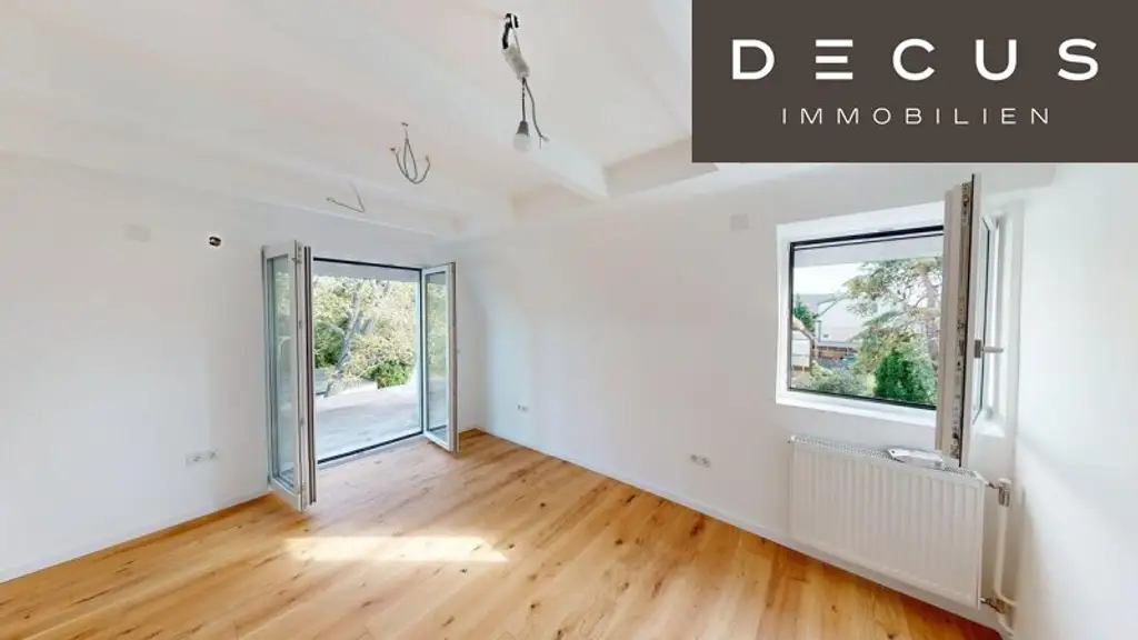 EXKLUSIVES SEEHAUS MIT EIGENEM STEG