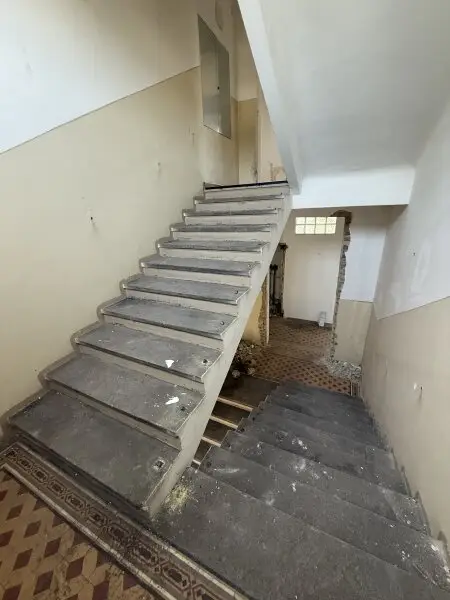 Abbruchobjekt oder Sanierung - Zinshaus Mitten im Zentrum