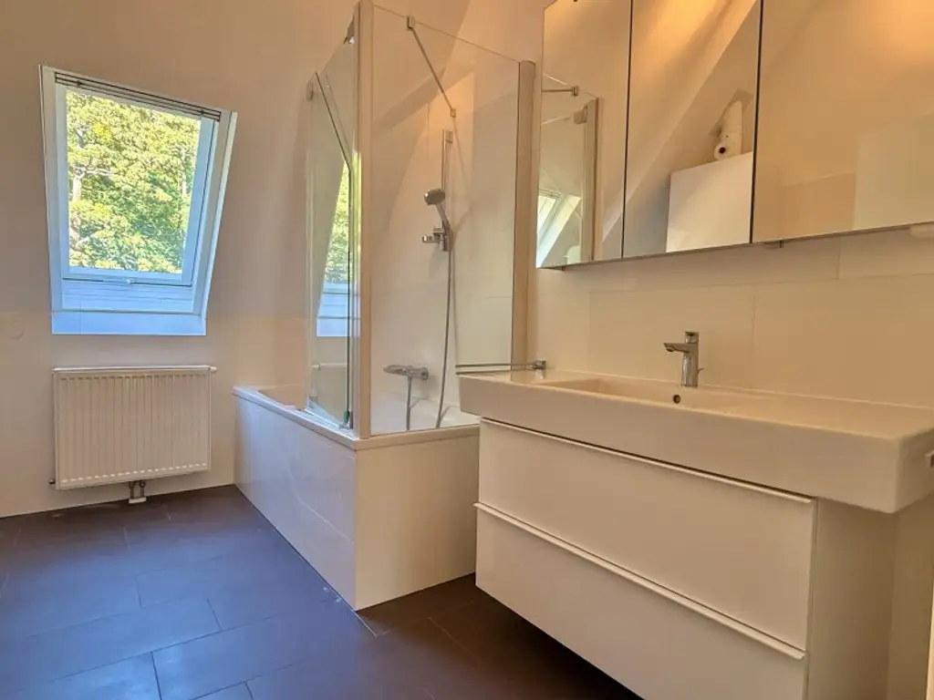 Historische charmante Altbau-Villa mit 3 DG-Einheiten inkl. Dachterrassen I 2012 Generalsanierung inkl. Lift I Grünlage
