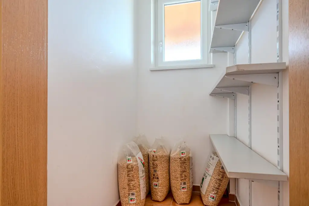 Modernes Wohnen auf zwei Ebenen- Maisonettejuwel in Tillmitsch