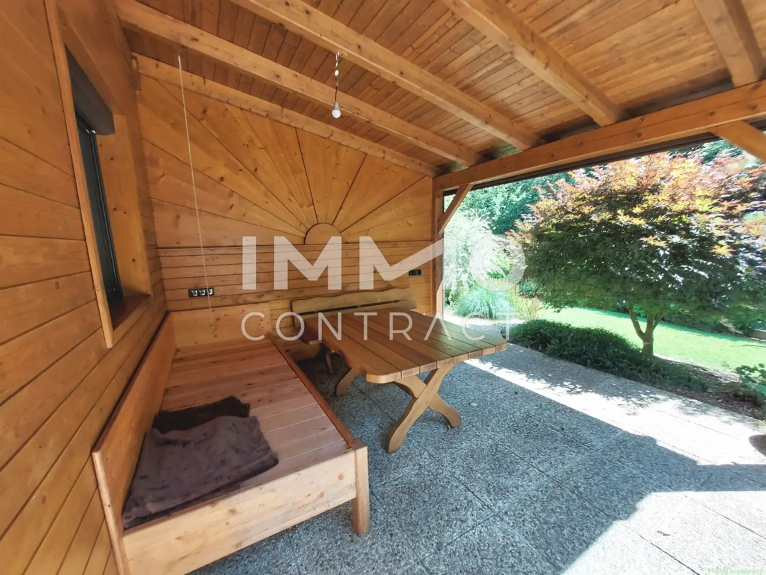 Bungalow mit Pool, Garage zu mieten in idyllischer Landschaft im Raum Rosenau/Bruckbach - Ruhelage