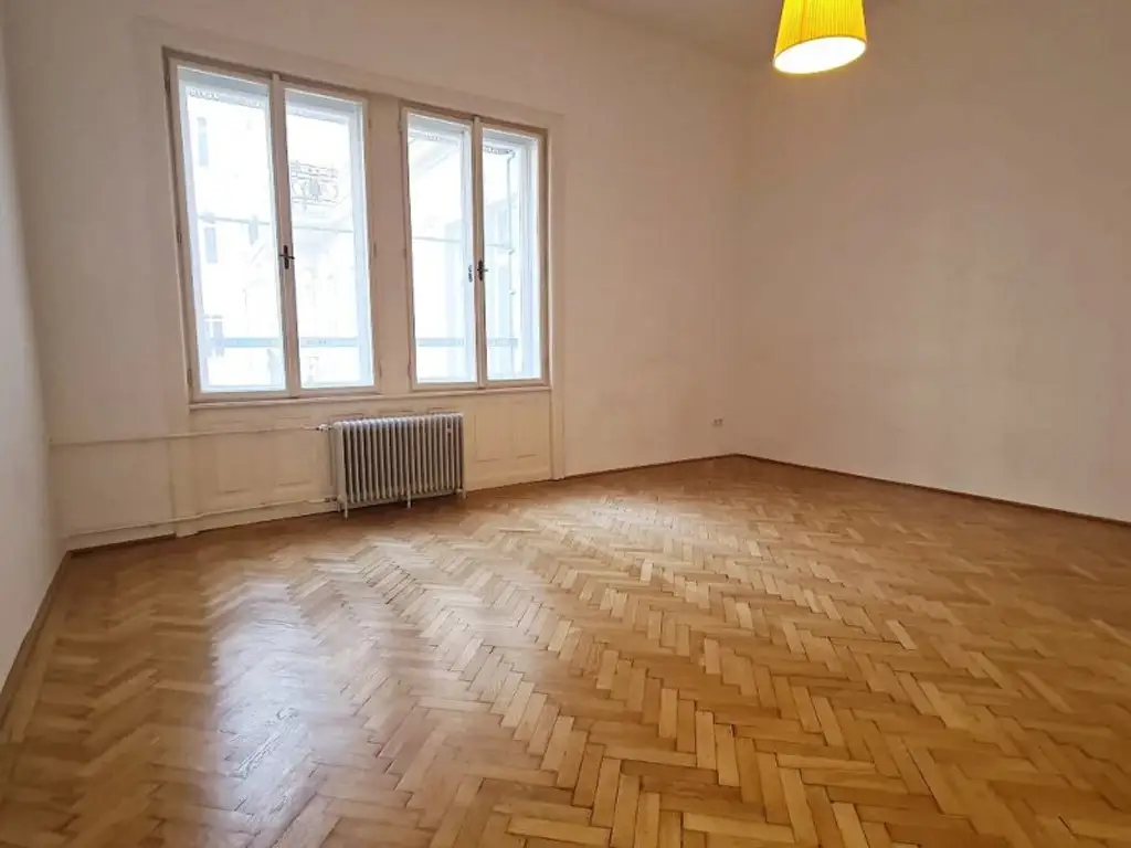 MÖLLWALDPLATZ, gepflegte 59 m2 Altbau, Wohnküche, 1 Zimmer, Duschbad, Parketten, Flügeltüren, U1-Nähe