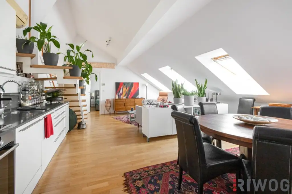 ROOFTOP LIVING - 32M² PRIVATE DACHTERRASSE MIT HOHE WARTE GRÜNBLICK - KLIMA - NÄHE U4