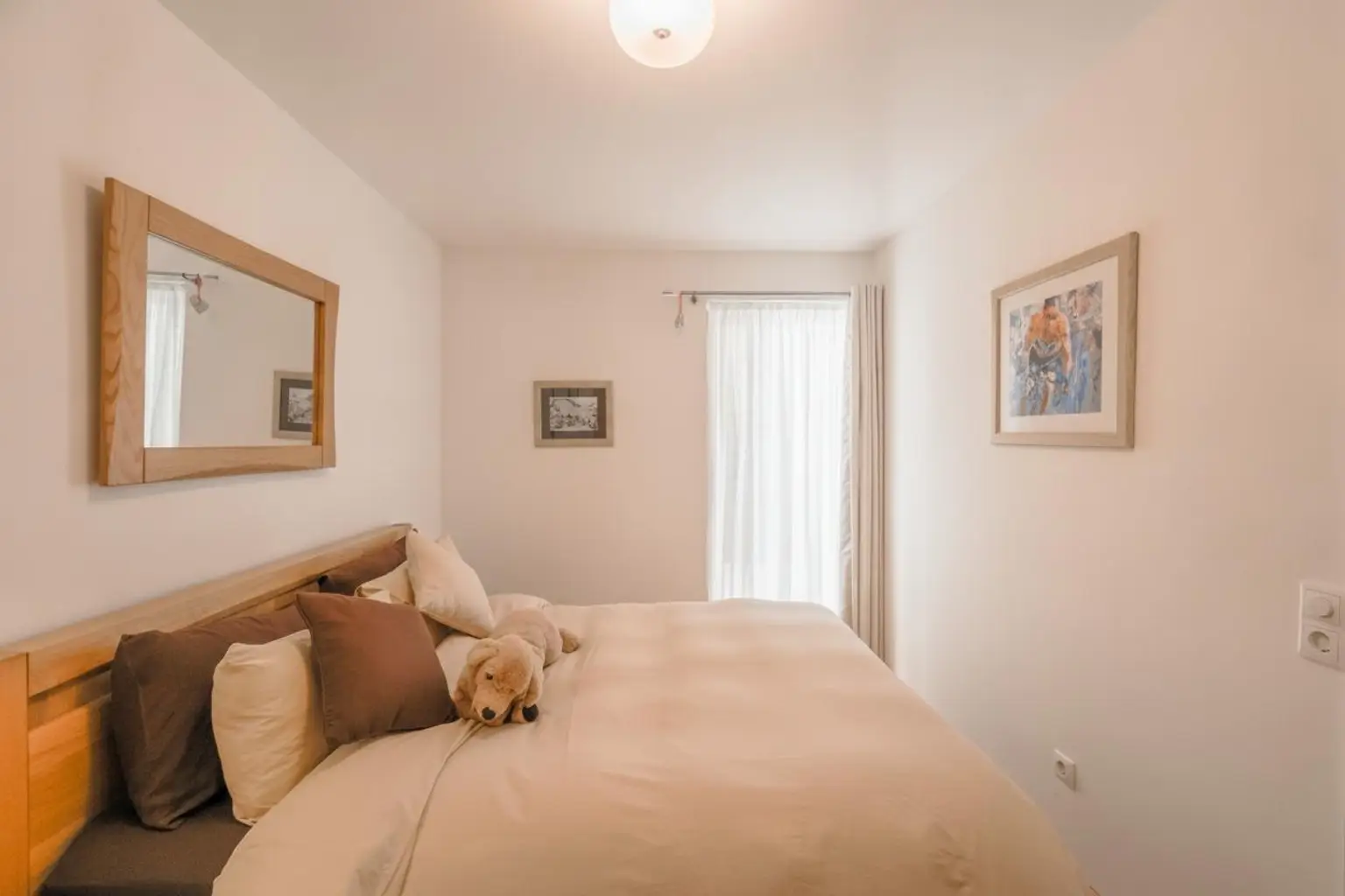 Schlafzimmer - 2