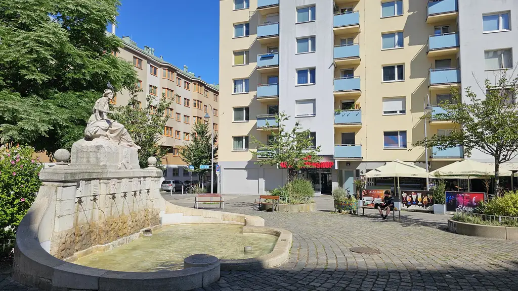2er-WG taugliche Studentenwohnung (optimale Lage)