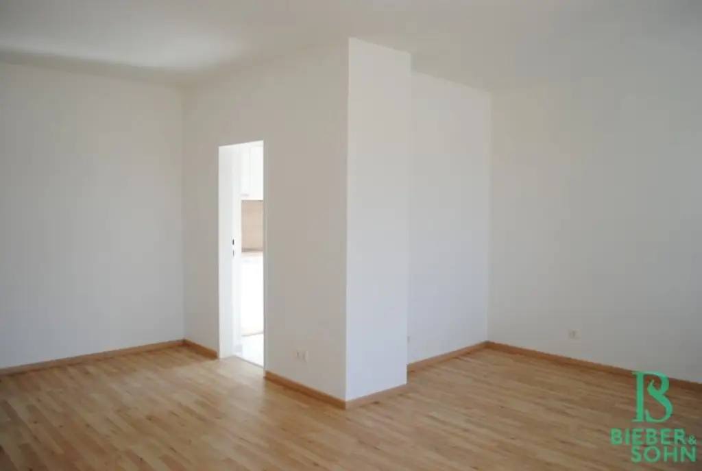 Sonnendurchflutete 3-Zimmer-Wohnung in top Lage mit Balkon!