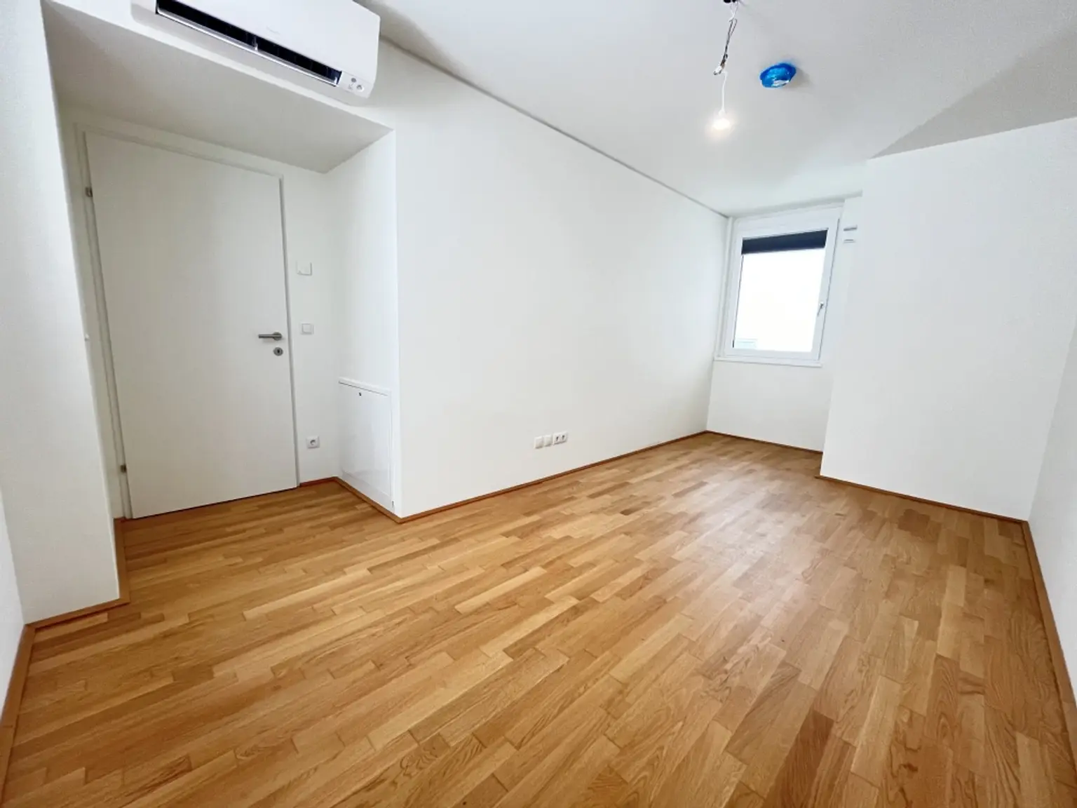 Schlafzimmer 2 OG