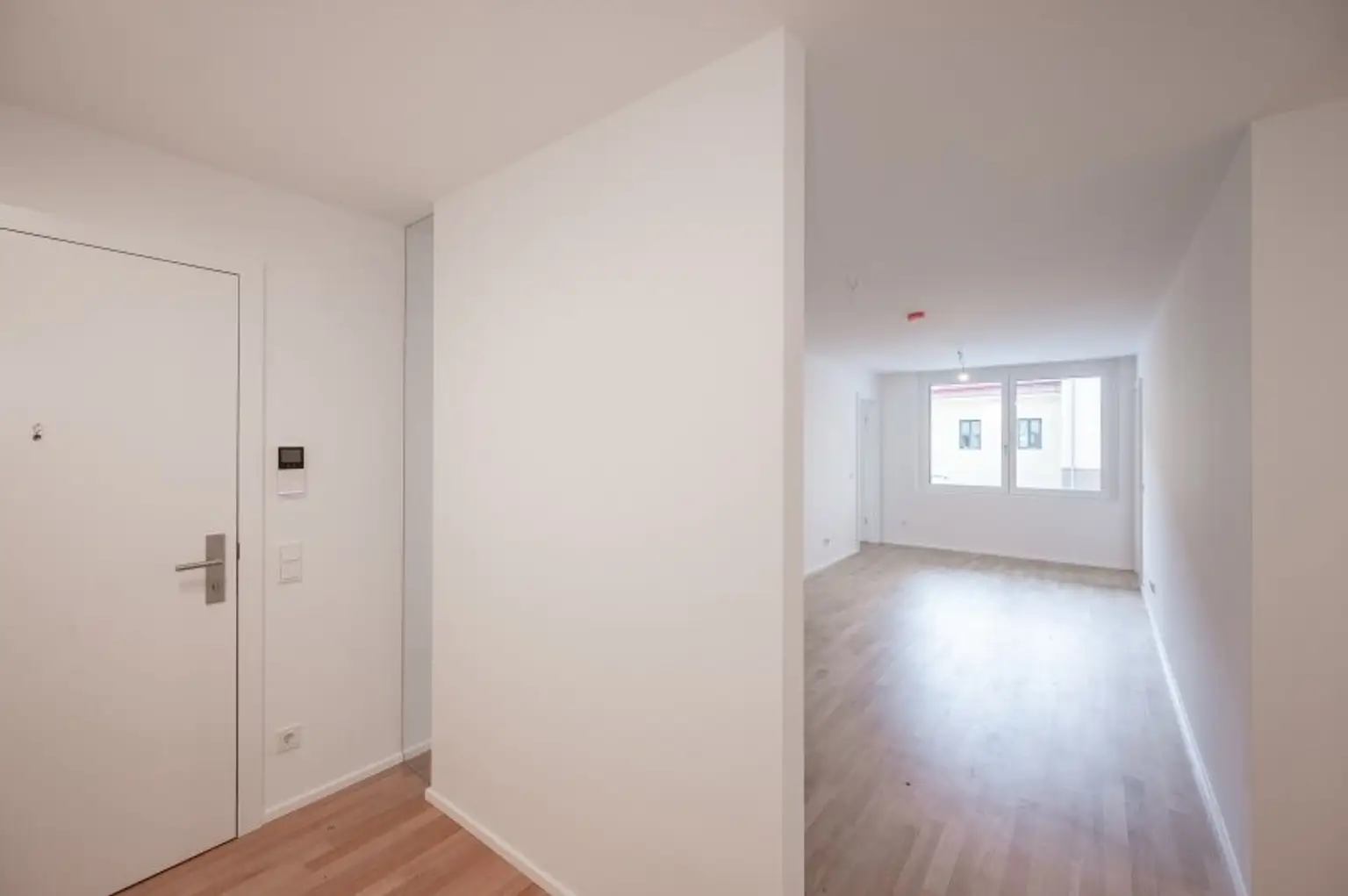 ++MOLLARD 50++ Moderne 3-Zimmer-Wohnung mitten im Herzen der Stadt (1/12)