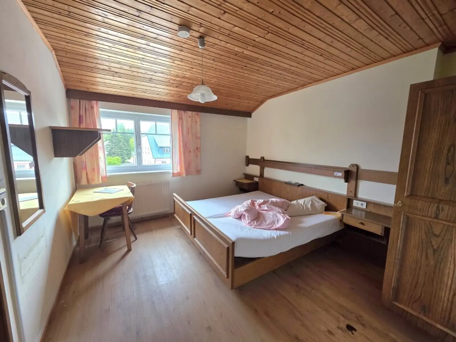 Ehemaliges Gasthaus mit großem Entwicklungspotenzial!