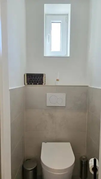 Schöne 3 Zimmer Wohnung, komplett Neu saniert vor einem Jahr