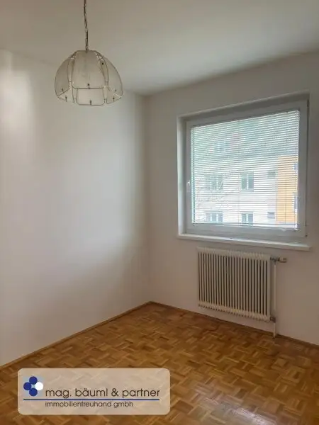 Familienwohnung am Wienerberg, 5 Zimmer mit Balkon und Gartennutzung