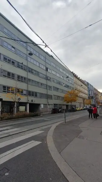 Gepflegte Drei Zimmer Neubauwohnung in gesuchter Lage - hoher Liftstock