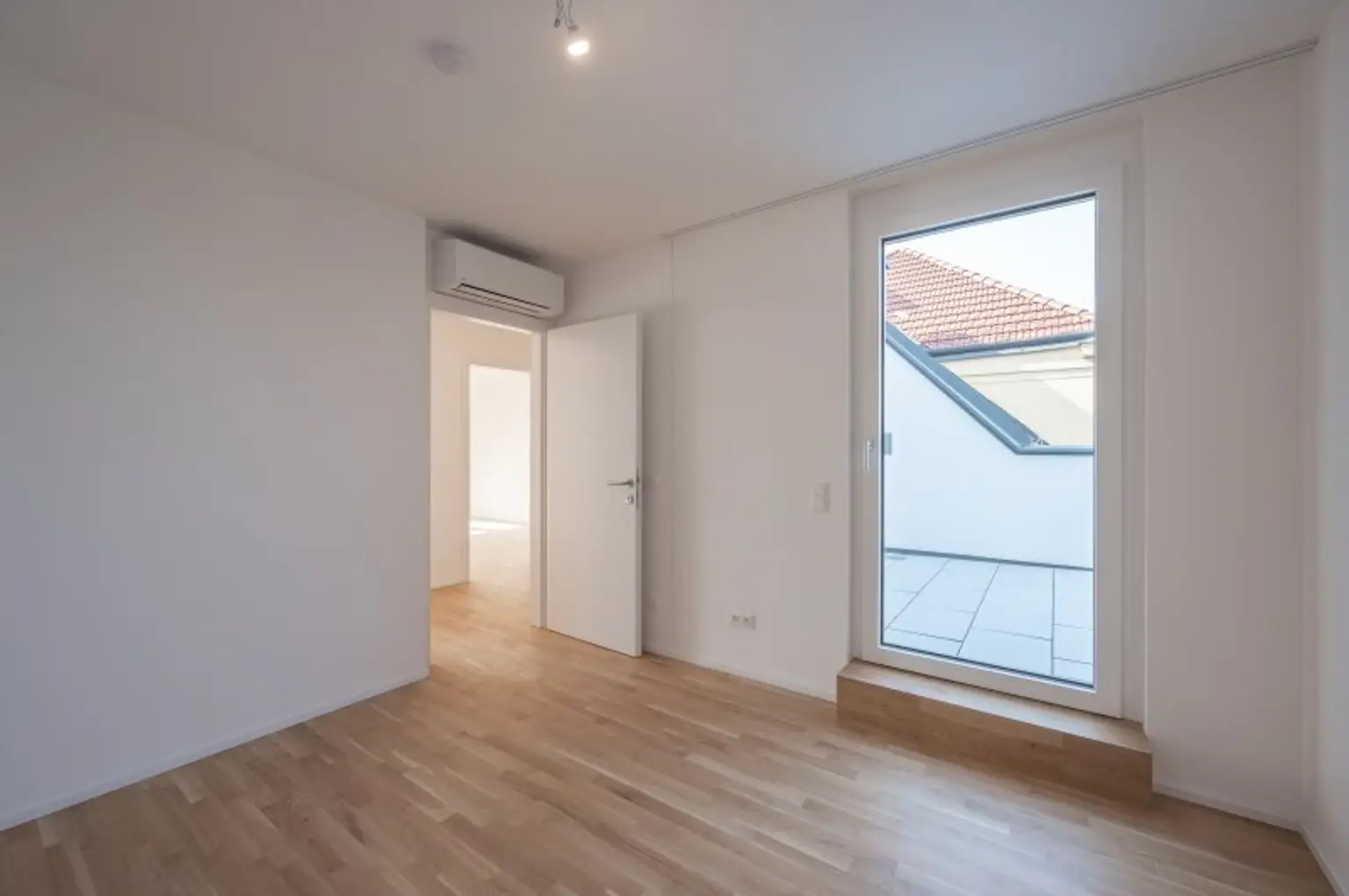 ++MOLLARD 50++ Außergewöhnliche 2-Zimmer-Wohnung mitten im Herzen der Stadt