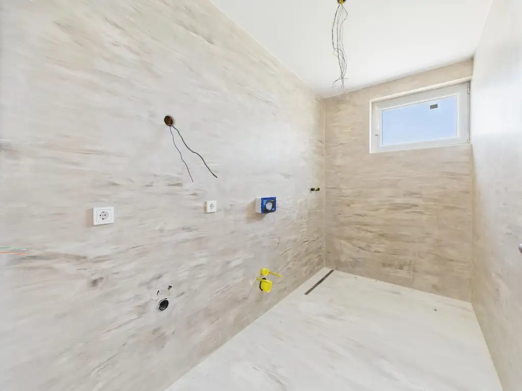 Luxus trifft Technik: Erstbezug mit hochwertiger Ausstattung, Smart Home & Salzwasserpool in Wels-West