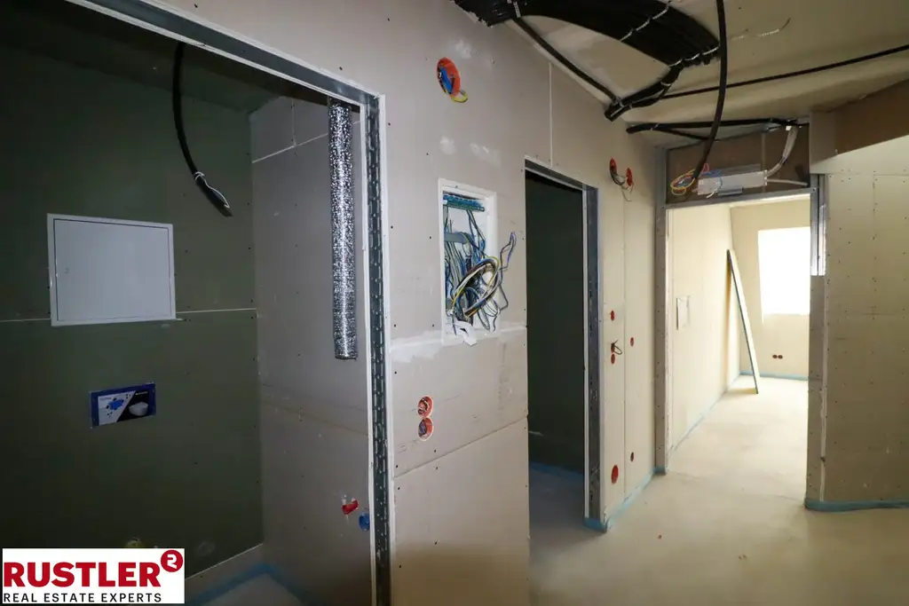 Altbaurenaissance mit Dachgeschossausbau- Nähe Kutschkermarkt