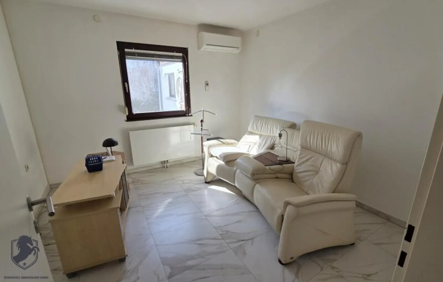 Einfamilienhaus nahe dem Badesee Steinbrunn – Wohnen mit Lebensqualität