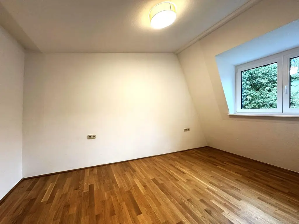 Gepflegte 2-Zimmer-Wohnung Nähe LKH und FH zu vermieten