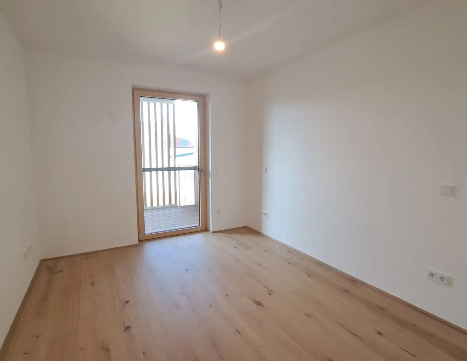 Sonnig Wohnen, Rosig Leben - Daheim in Neusiedl am See!