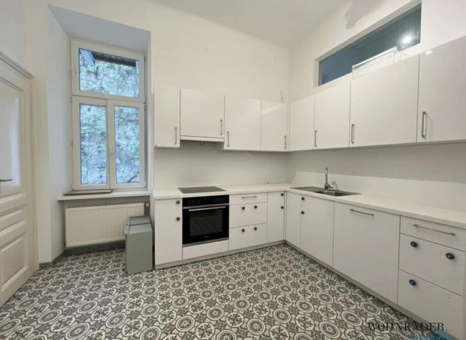 Stilvolle 5-Zimmer-Altbauwohnung in der Lindengasse