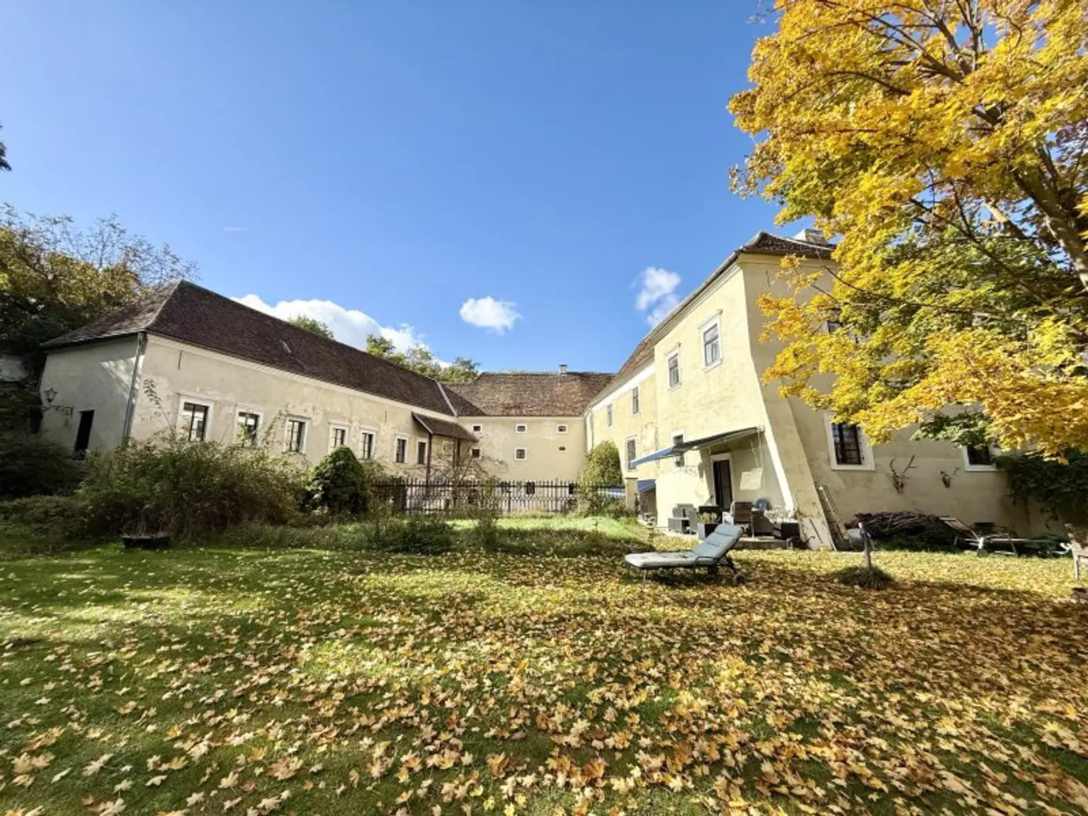 Herrschaftlicher Dreikanthof im Weinviertel
