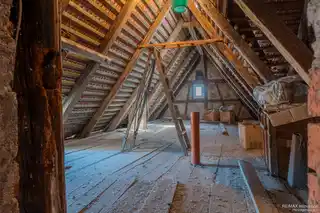 Dach über Hinterhaus