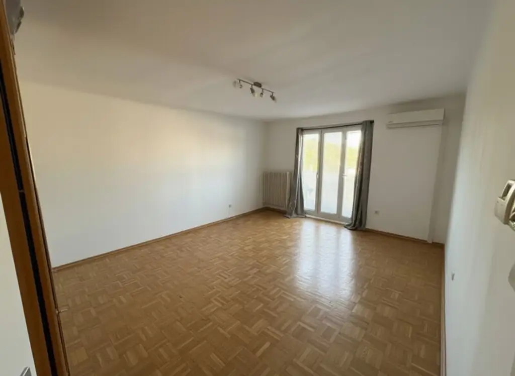 Charmante 2-Zimmer-Wohnung mit Klimaanlage