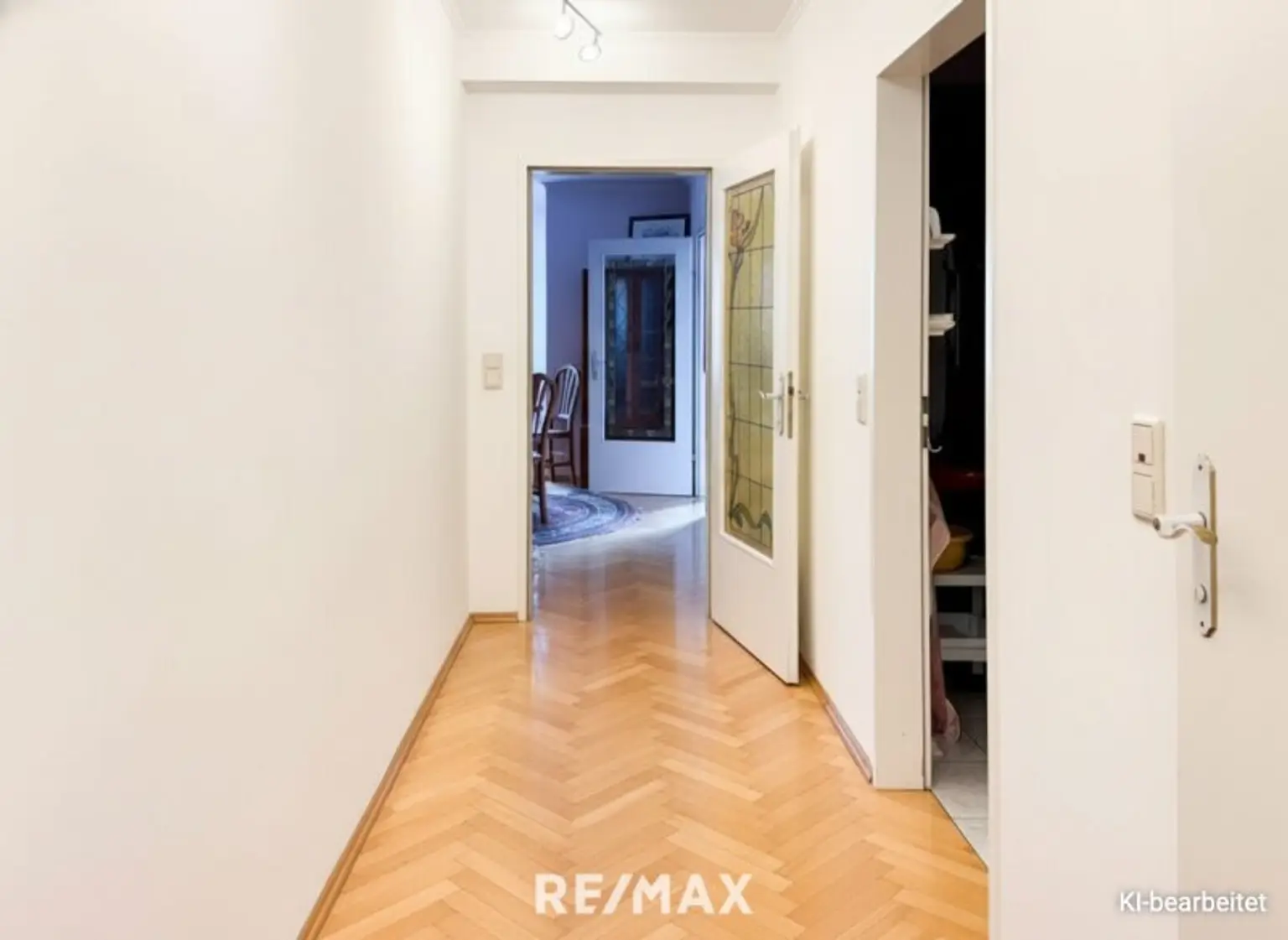 Vorzimmer unmöbliert