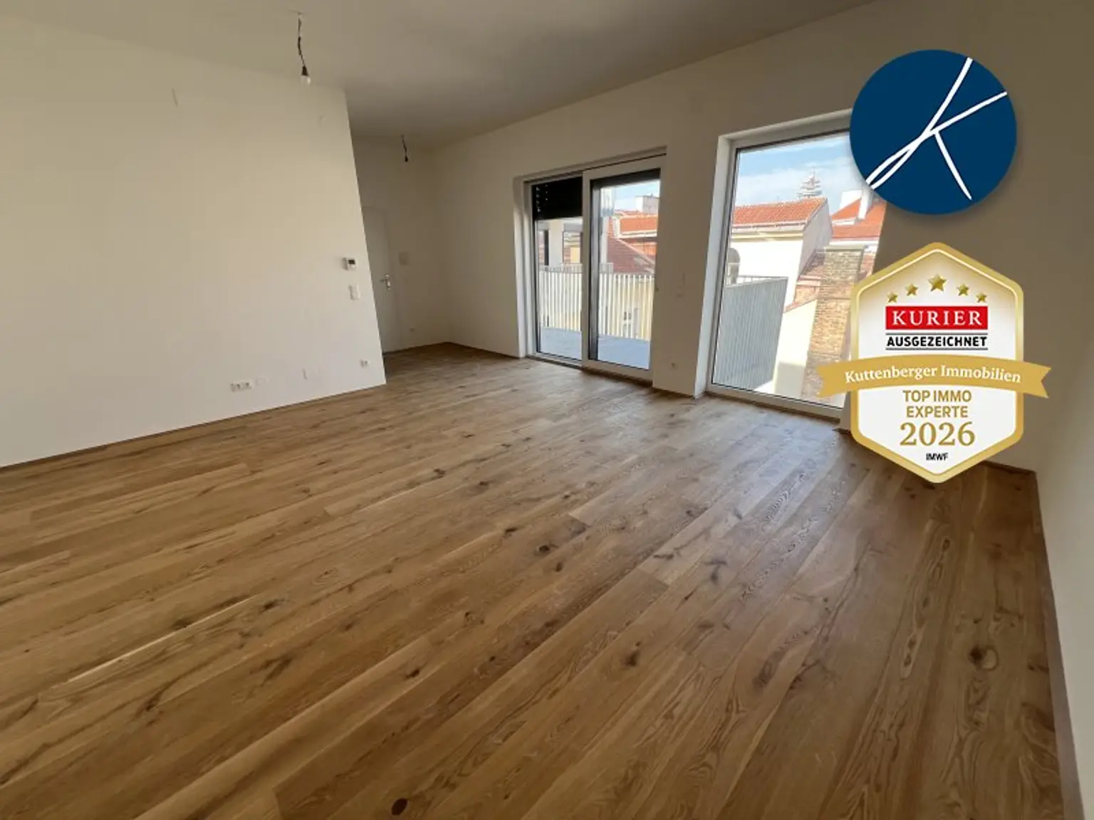 30 m², Parkett, großzügige Wohnküche mit Balkonausgang