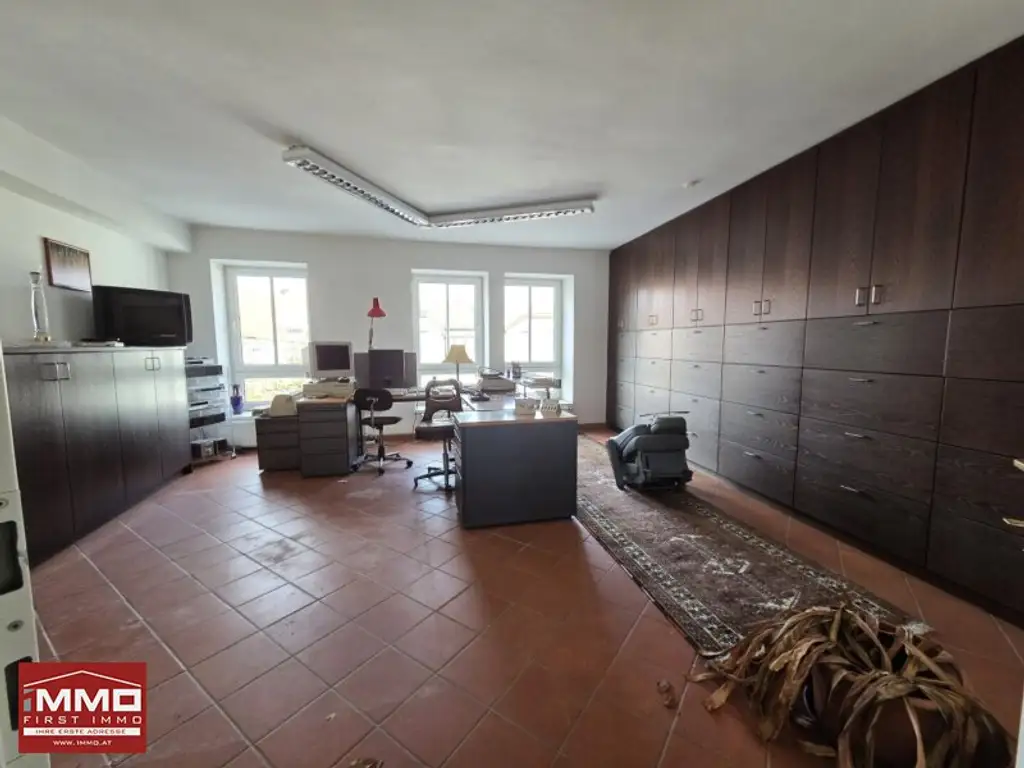 RUHELAGE IM ORTSKERN VON NEULENGBACH - EINE STUNDE VON WIEN ENTFERNT