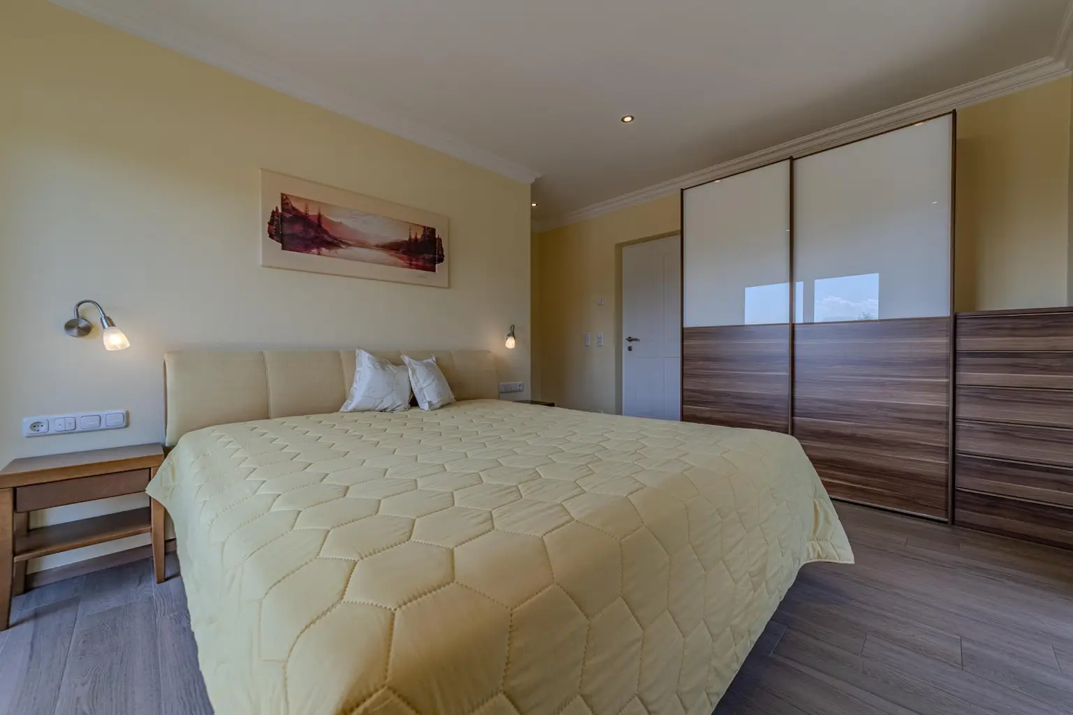 Schlafzimmer im OG mit Kaiserblick