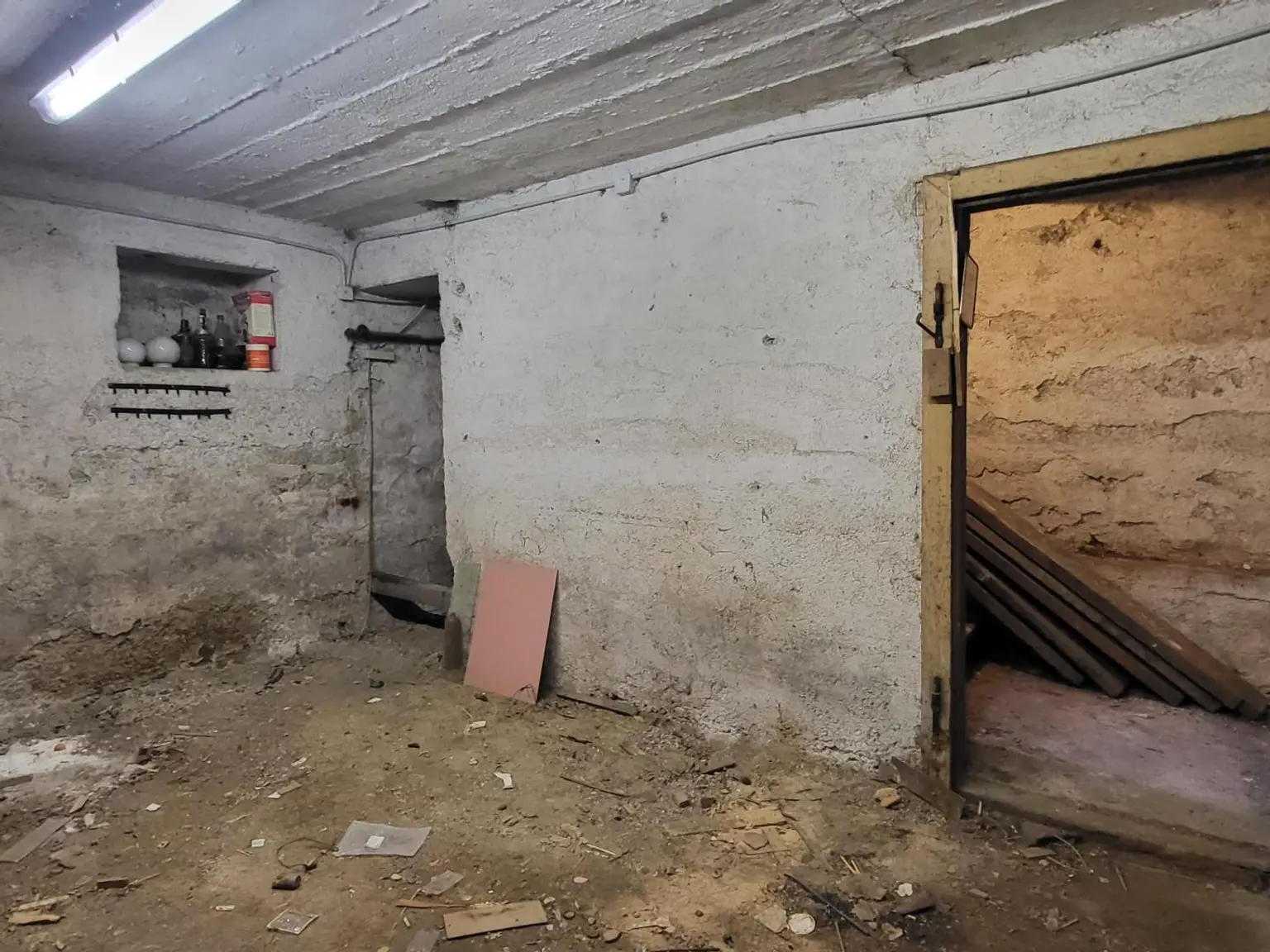 KLEINES JAHRHUNDERTWENDEHAUS IN VERKEHRSBERUHIGTER LAGE IN BADEN