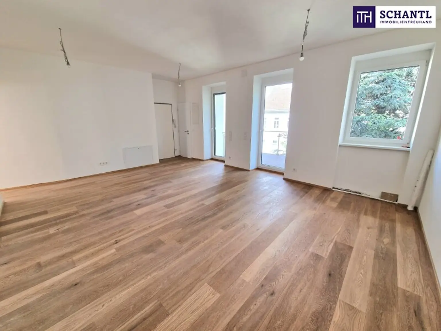 Preisreduktion! Stilvoll wohnen zwischen Altbaucharme & modernem Komfort – 4-Zimmer-Traum mit Balkon, Grünblick & Top-Infrastruktur