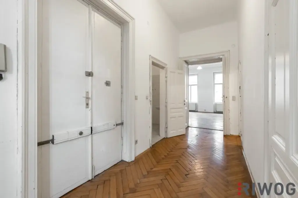 NÄHE 1. BEZIRK, DONAUKANAL UND AUGARTEN | Stilaltbauwohnung mit Potenzial | ca. 3,60 m Raumhöhe | Teils Hoflage | Rembrandtstraße